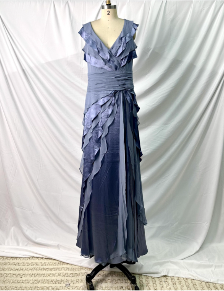 Elegant Layered Gradient Gray-Blue Slim-Fit V-Neck Ruffled Tiered Chiffon Long Classy Prom Dress