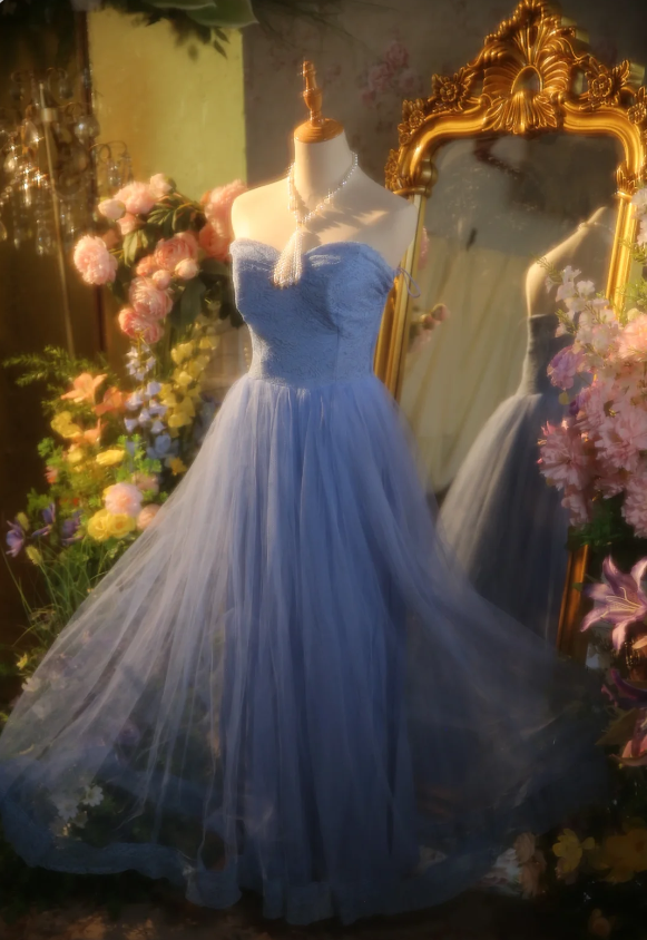 Elegant Light Blue A-Line Sweetheart Neckline Lace Tulle Long Classy Prom Dress