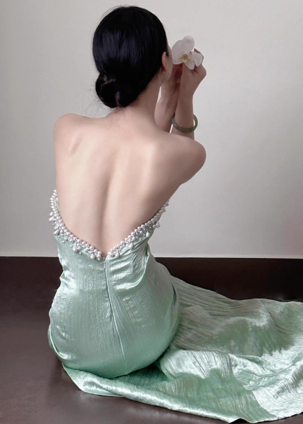 Elegant Light Mint Green Mermaid Sweetheart Neck Pearl Backless Shiny Satin Train Classy Prom Dress
