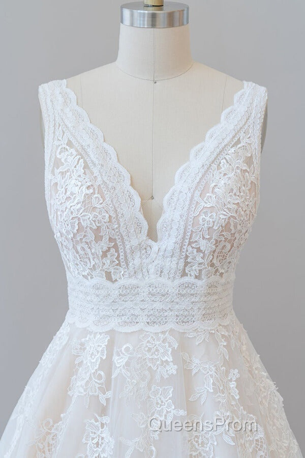 Elegant Long A-line V-neck Appliques Lace Tulle Backless Wedding Dress