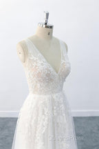 Elegant Long A-line V-neck Appliques Tulle Backless Wedding Dress