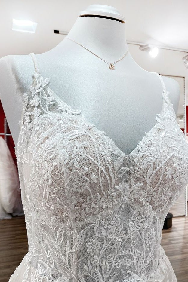 Elegant Long A-Line V Neck Tulle Spaghetti Straps Lace Wedding Dress
