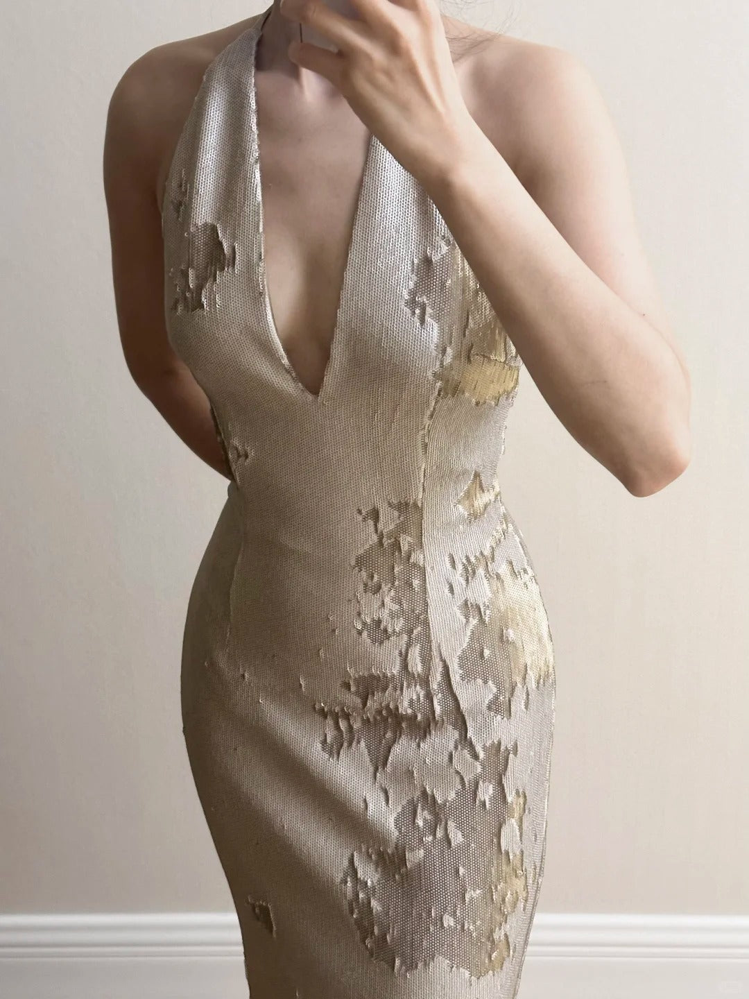 Elegant Mermaid Halter Neck Deep V-Neck Sequined Long Classy Prom Dress
