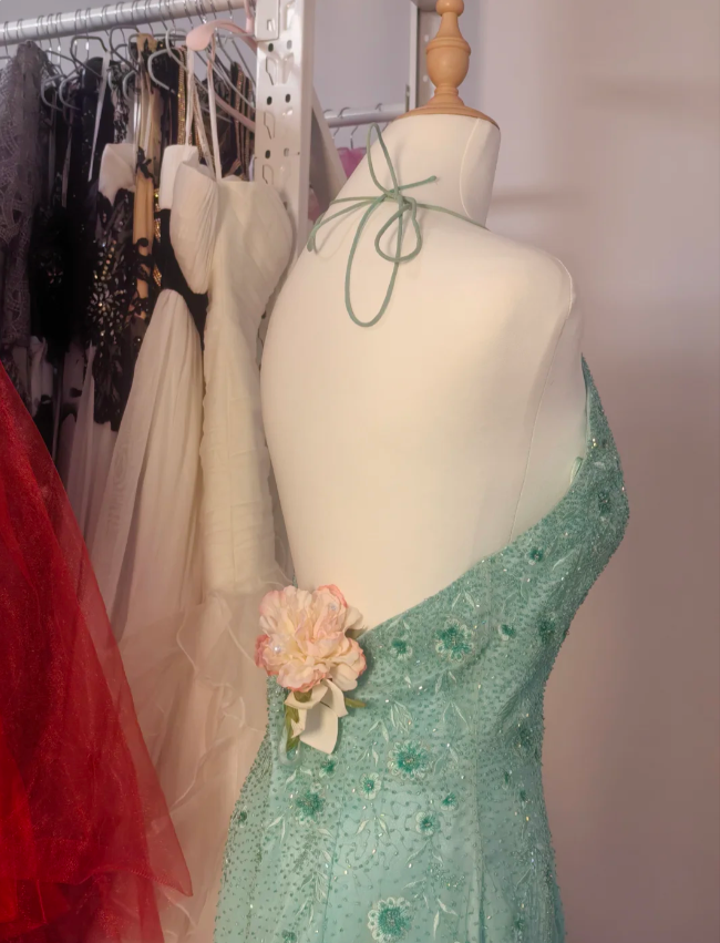 Elegant Mint Green Fitted Beaded Halter Neck Backless Long Classy Prom Dress
