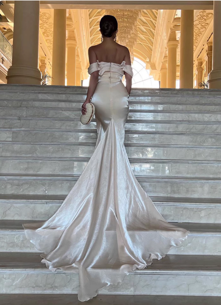Elegant Mint Green Mermaid Strapless Rhinestone Hotfix Slit Satin Long Classy Prom Dress