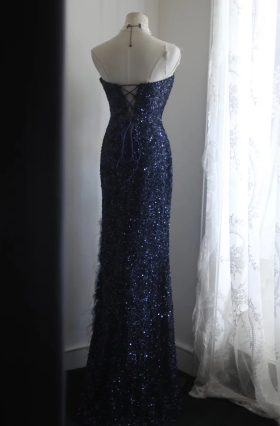 Elegant Navy Blue Mermaid Heart-Shaped Neckline Feather Sequined Long Classy Prom Dress