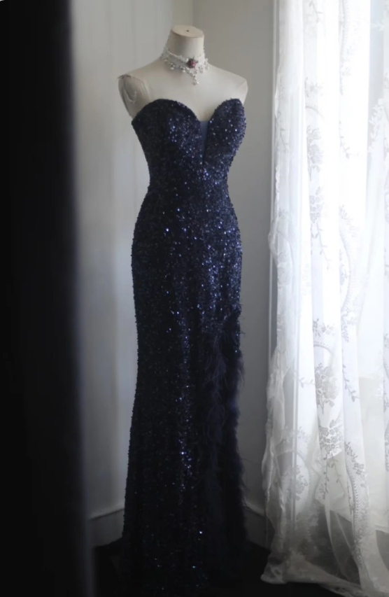 Elegant Navy Blue Mermaid Heart-Shaped Neckline Feather Sequined Long Classy Prom Dress Main image