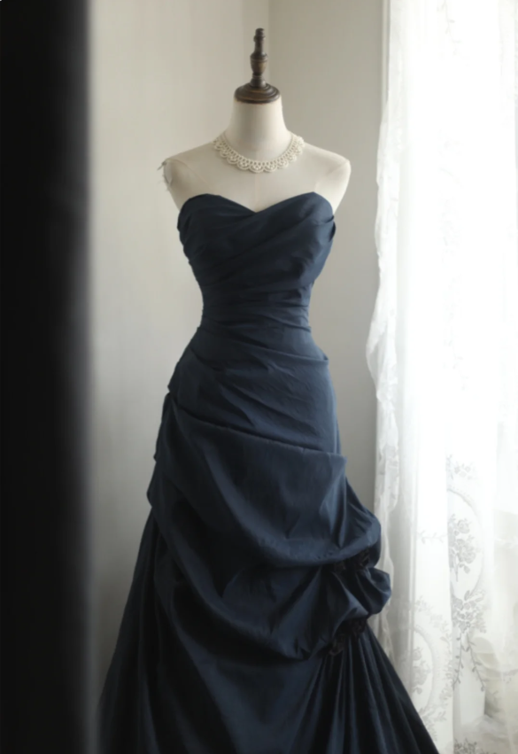 Elegant Navy Blue Mermaid Pleated Satin Long Classy Prom Dress