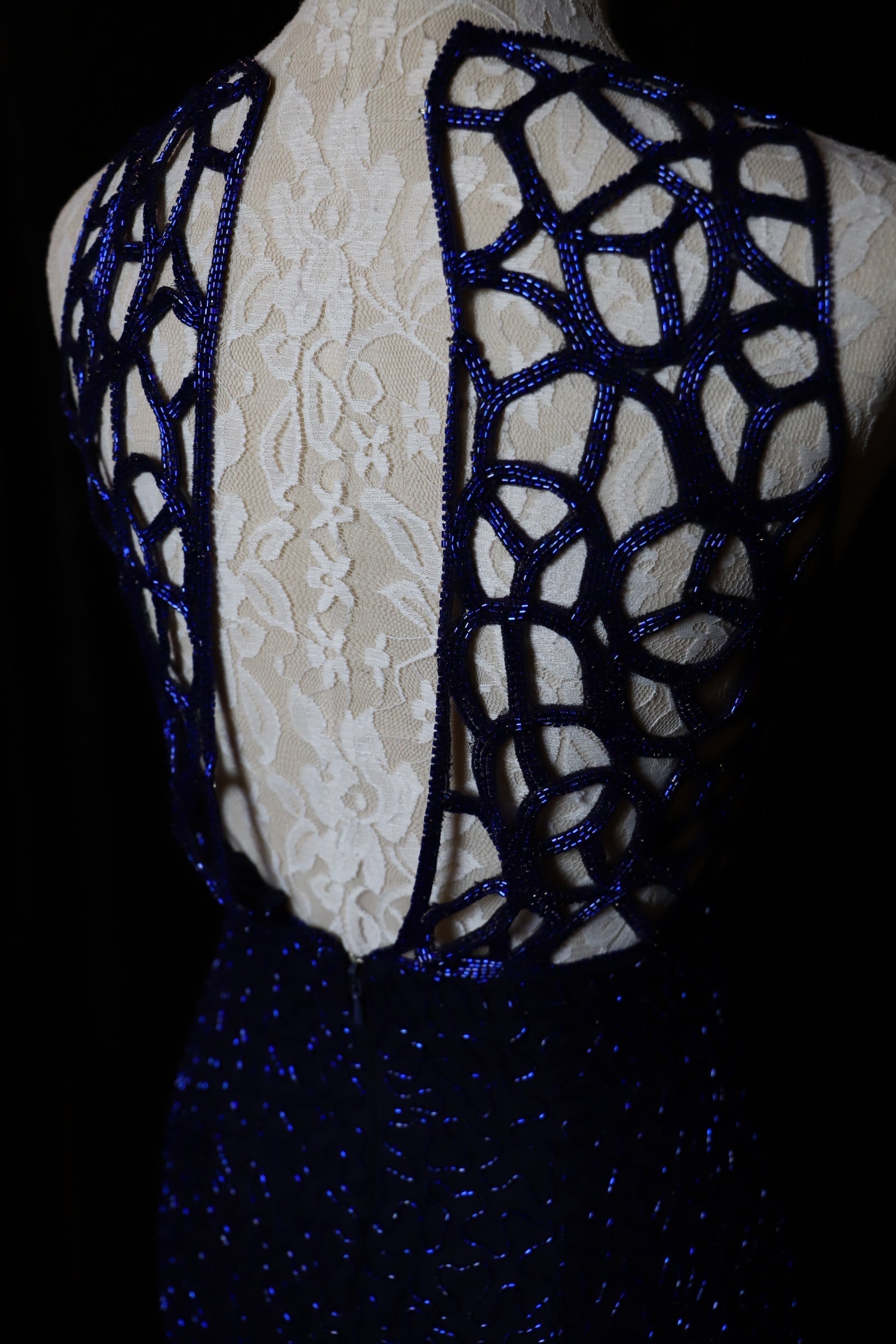 Elegant Navy Blue Sleeveless Cutout Halter Mermaid Bead Embroidered Lace Classy Prom Dress