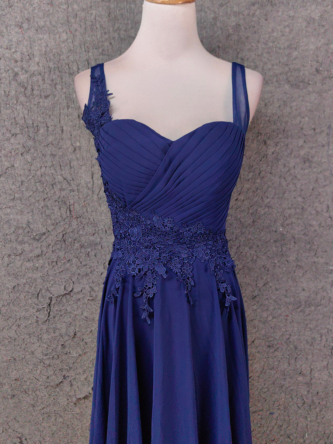Elegant Navy Blue Spaghetti Strap Lace Ruffled Chiffon Long Classy Prom Dress Secondary image