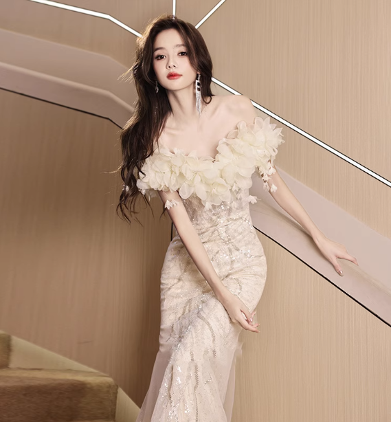 Elegant Off-White Mermaid Off-The-Shoulder 3D Floral Sequined Sheer Tulle Long Classy Prom Dress