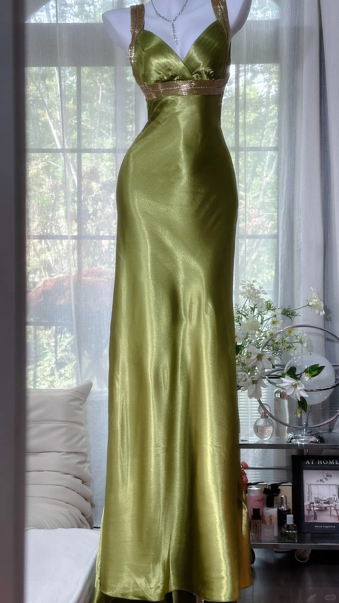 Elegant Olive-Green Mermaid V-Neck Backless Satin Long Classy Prom Dress