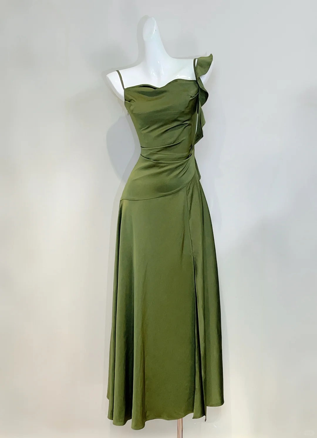 Elegant Olive Green Slim Fit Ruffled Satin Classy Prom Dress Main image