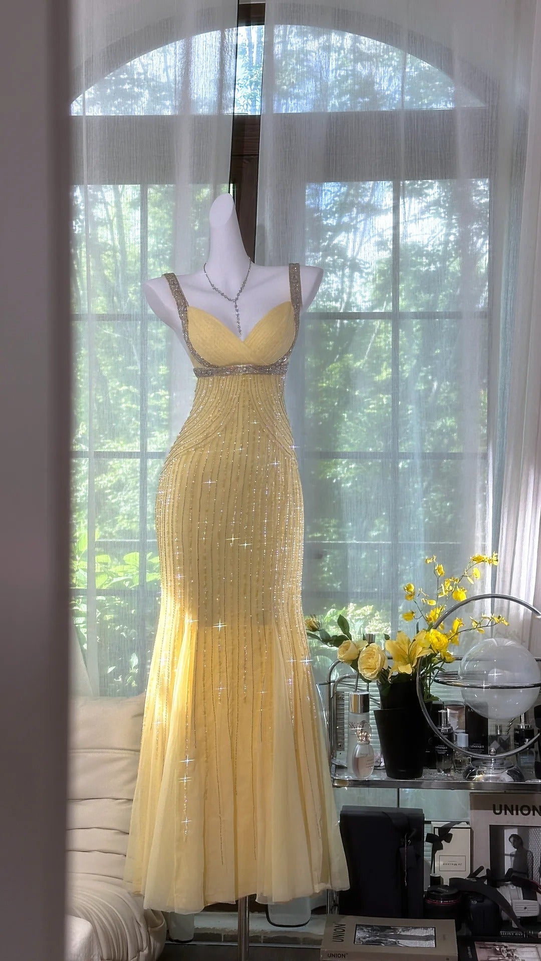 Elegant Pale Yellow Mermaid Strapless Backless Beaded Chiffon Long Classy Prom Dress Main image