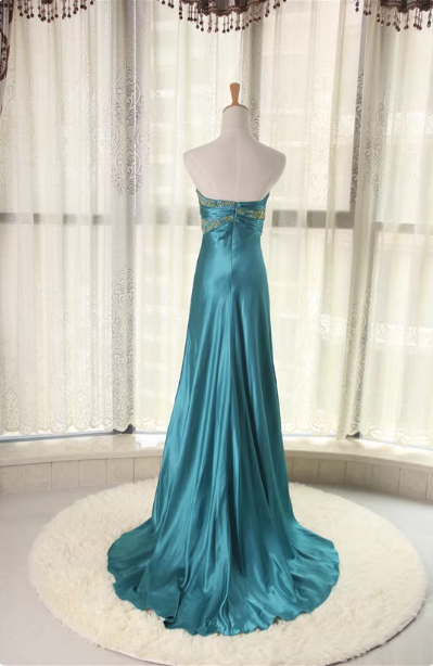 Elegant Peacock Blue Sweetheart Neck Embroidered Satin High-Low Hem Classy Prom Dress Secondary image