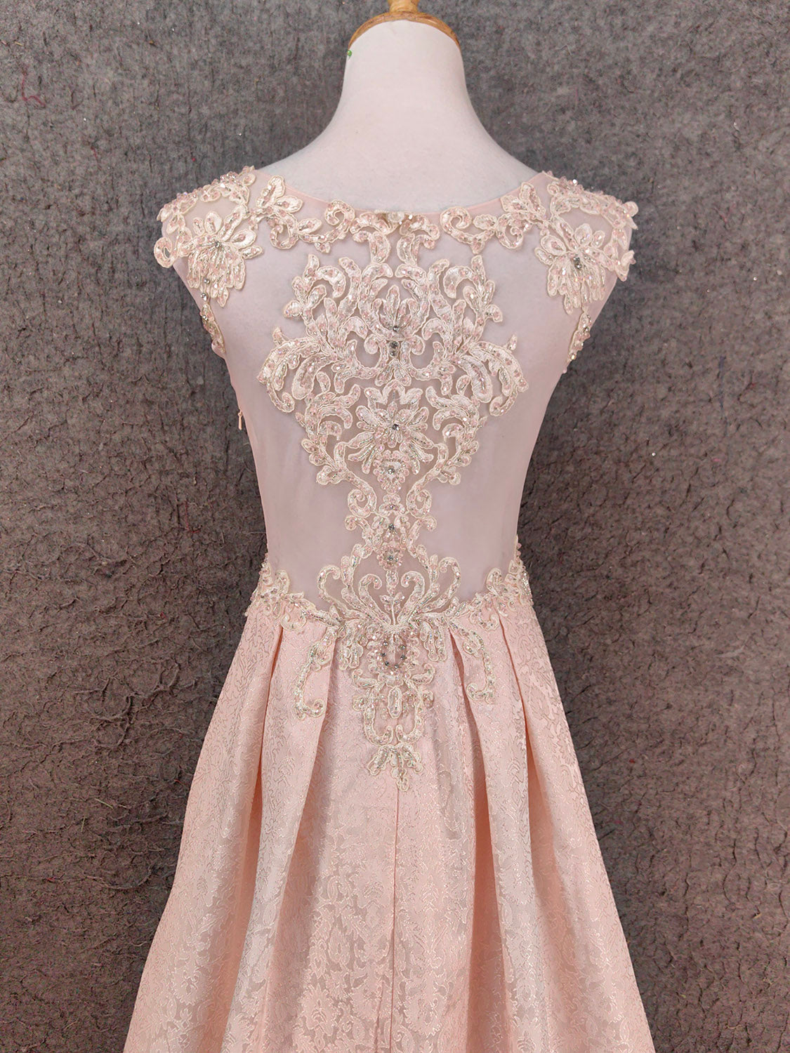 Elegant Pink A-Line Sleeveless Crew Neck Lace Rhinestone Brocade Satin Long Classy Prom Dress
