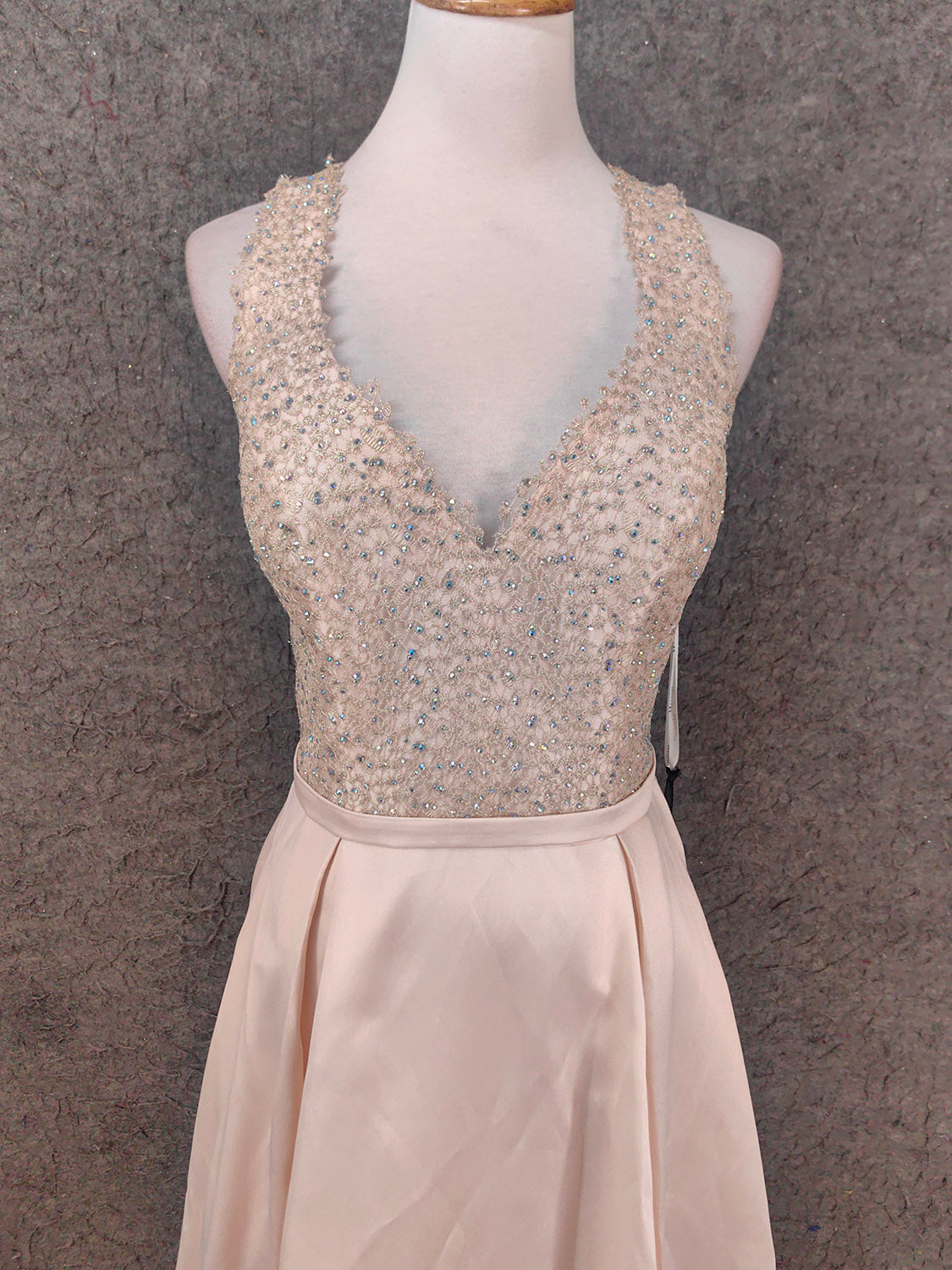 Elegant Pink Halter Neck V-Neck Rhinestone Lace Satin Long Classy Prom Dress Secondary image