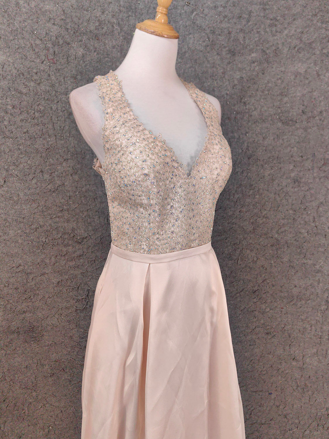 Elegant Pink Halter Neck V-Neck Rhinestone Lace Satin Long Classy Prom Dress