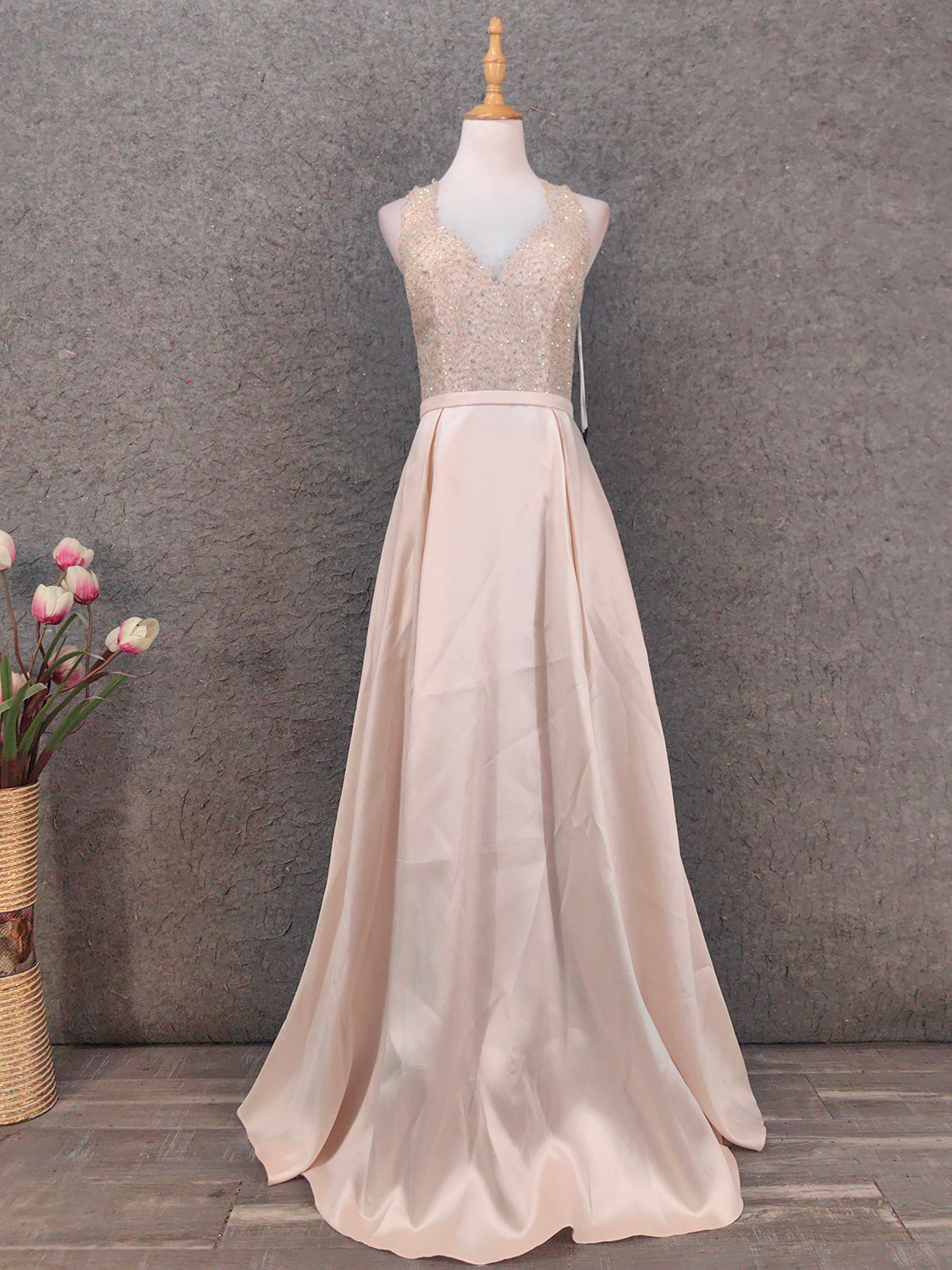 Elegant Pink Halter Neck V-Neck Rhinestone Lace Satin Long Classy Prom Dress