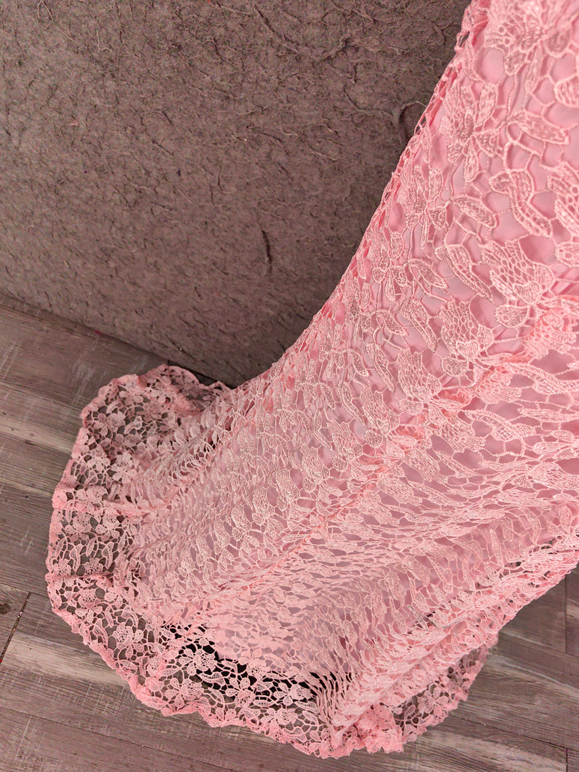 Elegant Pink Mermaid Short Sleeve Crew Neck Cutout Lace Long Classy Prom Dress