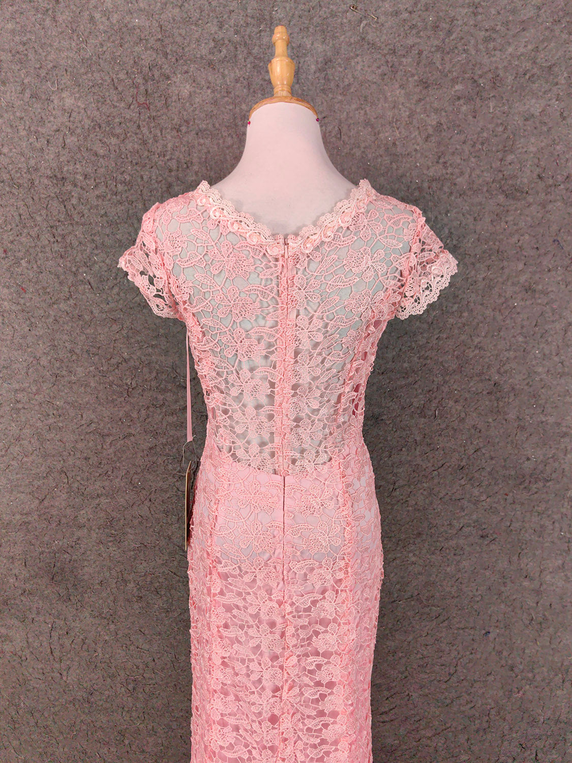 Elegant Pink Mermaid Short Sleeve Crew Neck Cutout Lace Long Classy Prom Dress