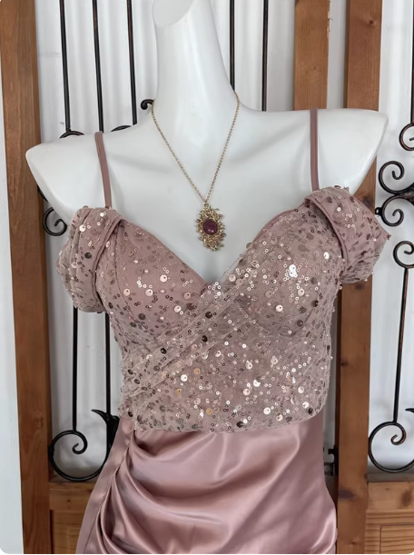 Elegant Pink Spaghetti Strap V-Neck Off-The-Shoulder Slit Sequin Satin Long Classy Prom Dress