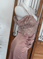 Elegant Pink Spaghetti Strap V-Neck Off-The-Shoulder Slit Sequin Satin Long Classy Prom Dress