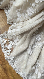Elegant Retro Ivory Mermaid V-Neck Halter Lace Train Classy Prom Dress Wedding Dress