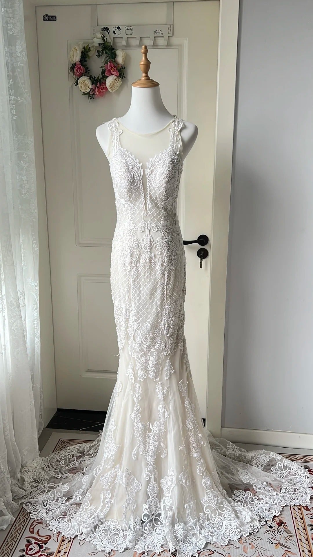 Elegant Retro White Mermaid Round Neck Lace Train Classy Prom Dress Wedding Dress