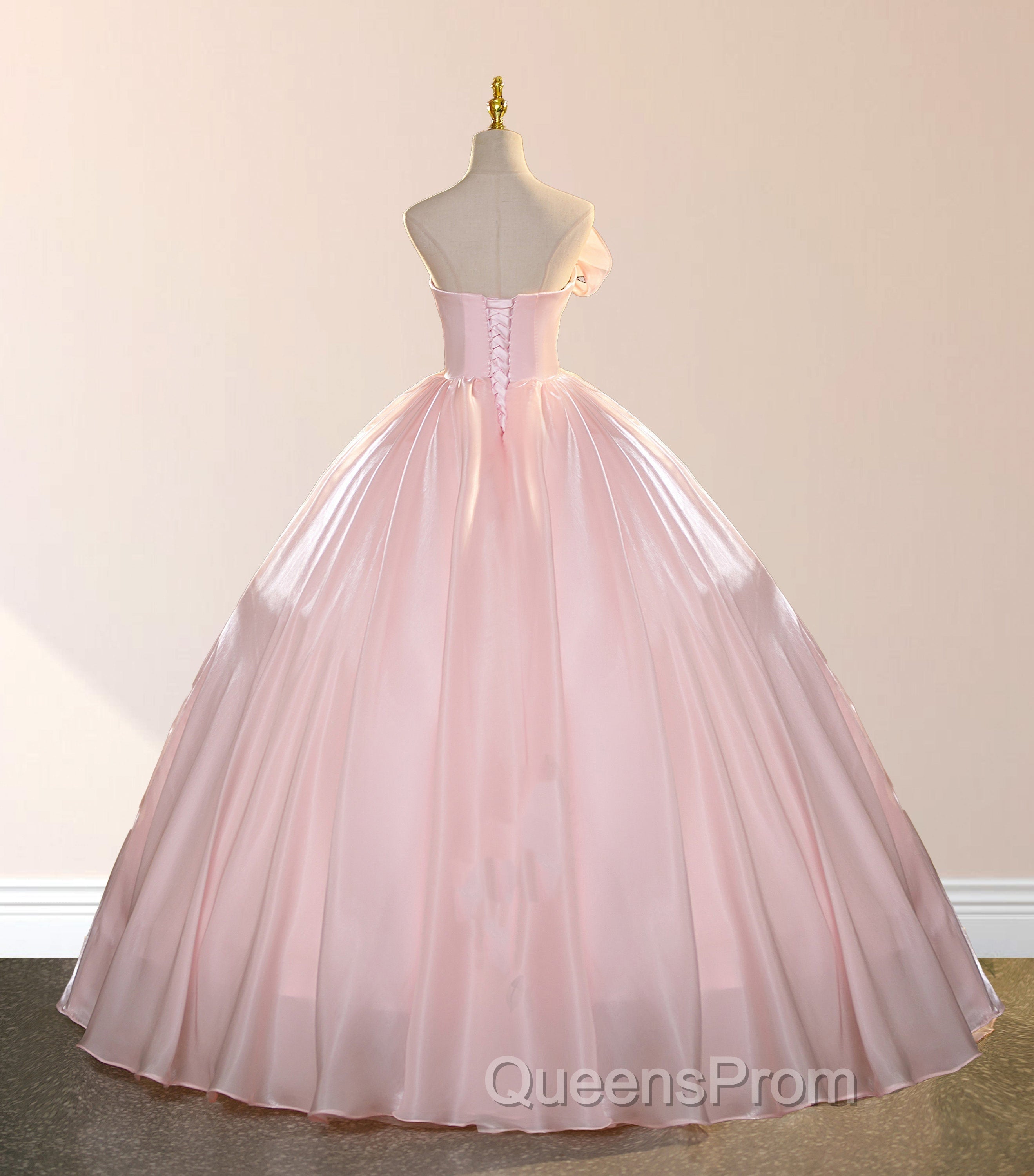 Elegant Shiny Pink Organza Ball Gown Quinceanera Dress