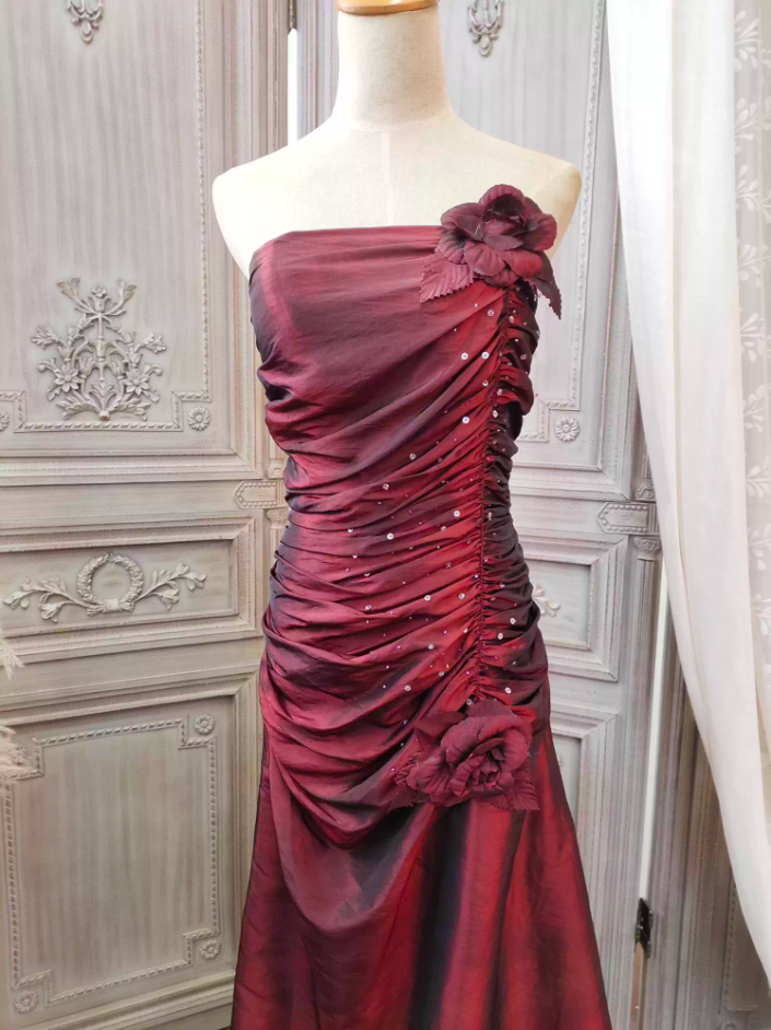 Elegant Vintage Burgundy Strapless Ruched Satin Long Classy Prom Dress Secondary image