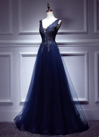 Elegant Vintage Navy Blue V-Neck Lace Embroidery Tulle Long Classy Prom Dress