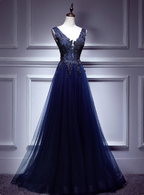 Elegant Vintage Navy Blue V-Neck Lace Embroidery Tulle Long Classy Prom Dress