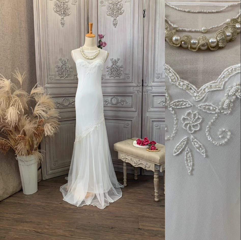 Elegant White Mermaid Sleeveless Beaded Chiffon Long Classy Prom Dress