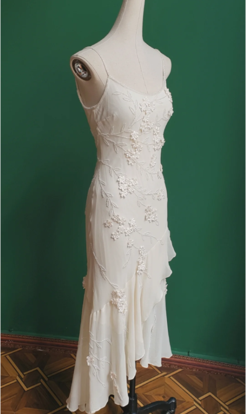 Elegant White Mermaid Spaghetti Strap U-Neck 3D Foral Embroidery Chiffon Classy Prom Dress