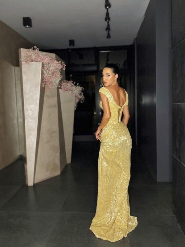 Yellow Shiny Sequins Long Fashion Sleeveless Slit Sexy Ball Gown Classy Evening Dress