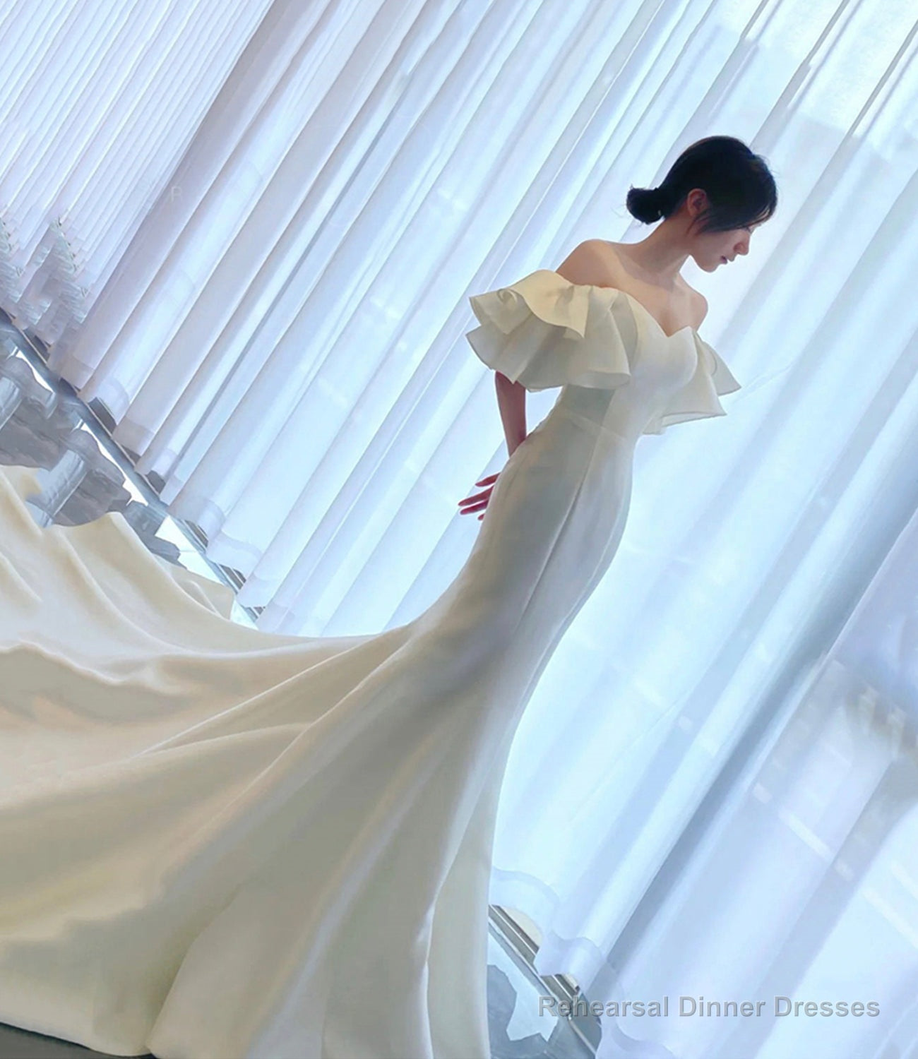 White satin long prom dress mermaid evening dress Main image