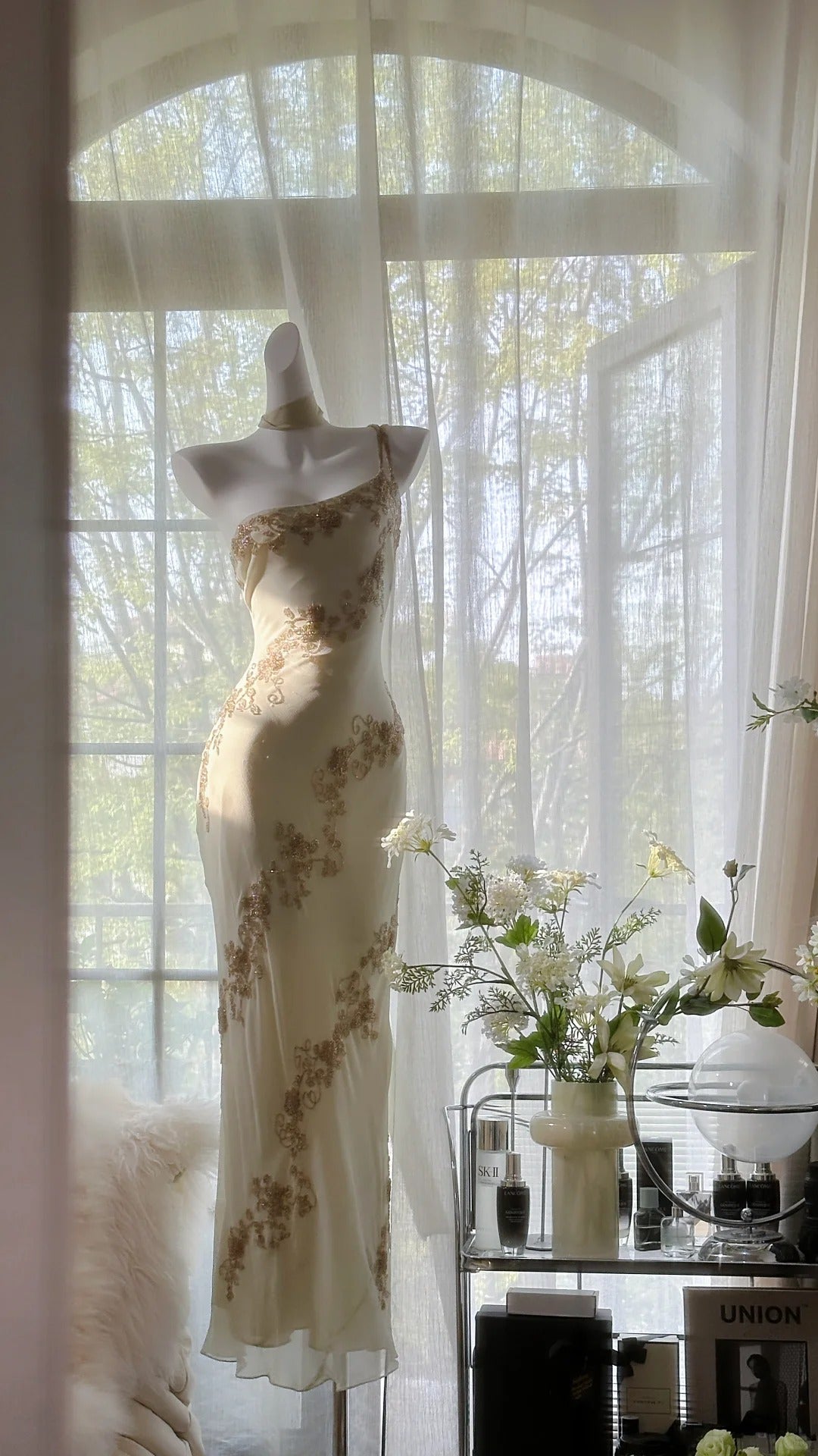 Flowy One Shoulder Chiffon Beaded Elegant Prom Dress Main image