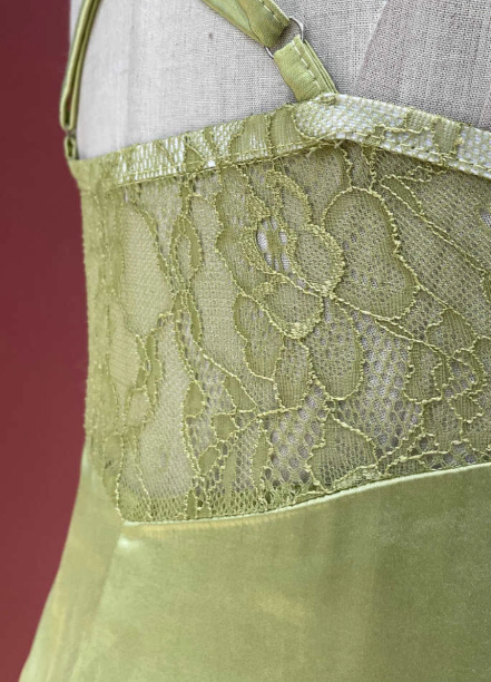 Fresh Elegant Pale Yellow Green Spaghetti Strap Lace Satin Classy Prom Dress