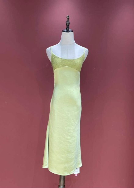 Fresh Elegant Pale Yellow Green Spaghetti Strap Lace Satin Classy Prom Dress Main image