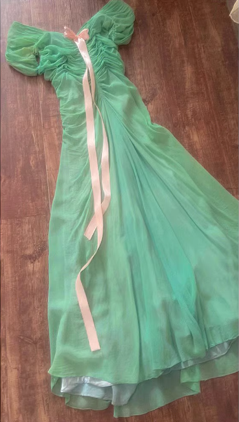 Fresh Green A-Line Ruffled Chiffon Long Classy Prom Dress Secondary image
