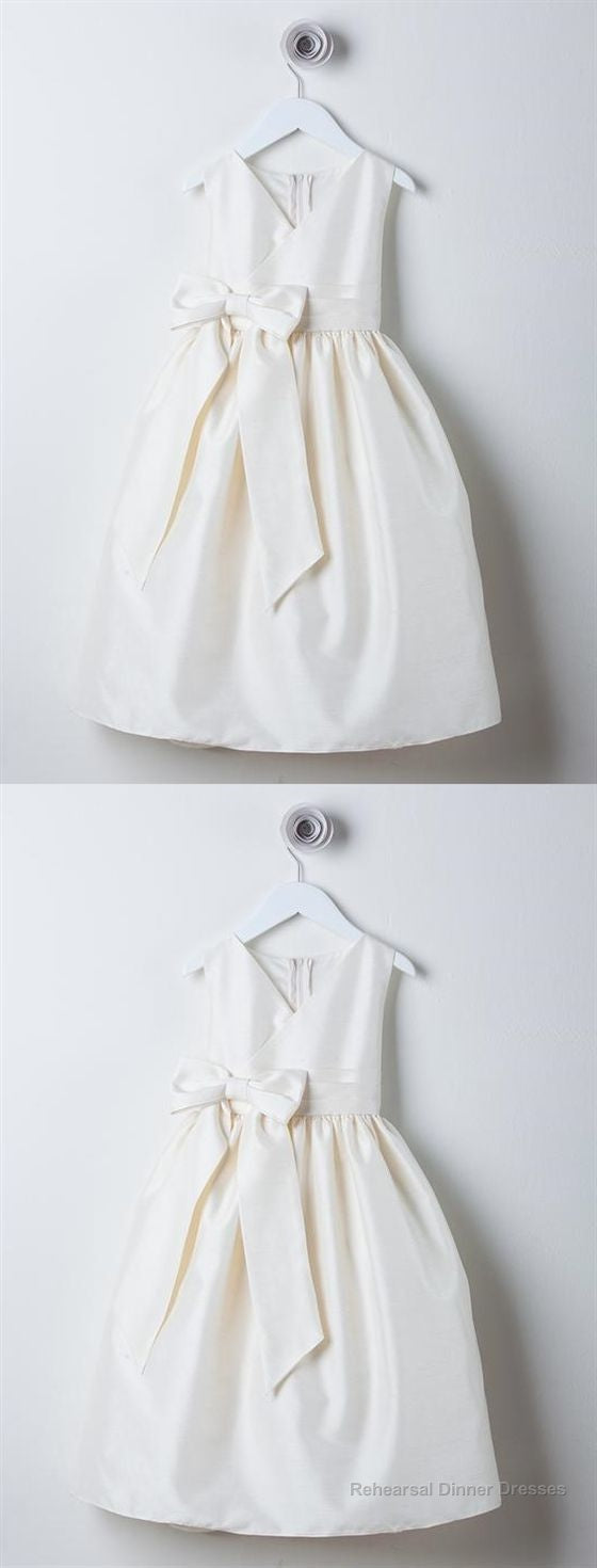 Simple Ivory V Neck Sleeveless A Line Satin Flower Girl Dresses With Bowknot Main image