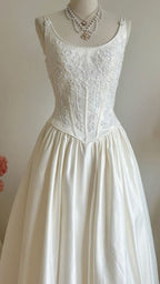 White Lace Retro Elegant Long Satin Dress