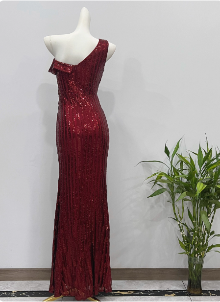 Glamorous Burgundy Slim-Fit One-Shoulder Slit Sequin Long Classy Prom Dress