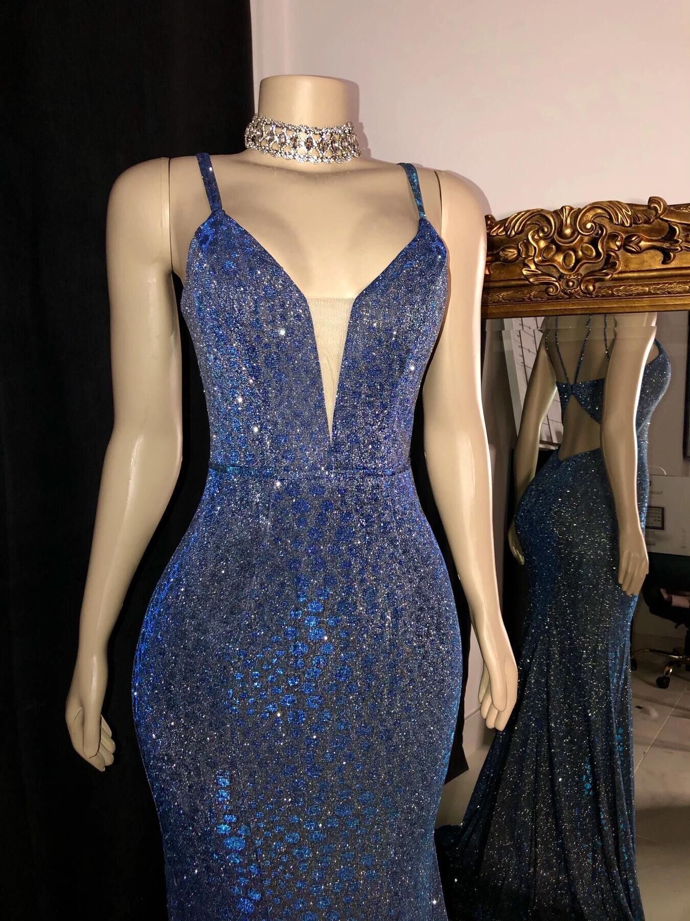 Glitter Mermaid Classy Prom Dress Long Spaghetti Straps V Neck Open Back Classy Evening Party Gowns