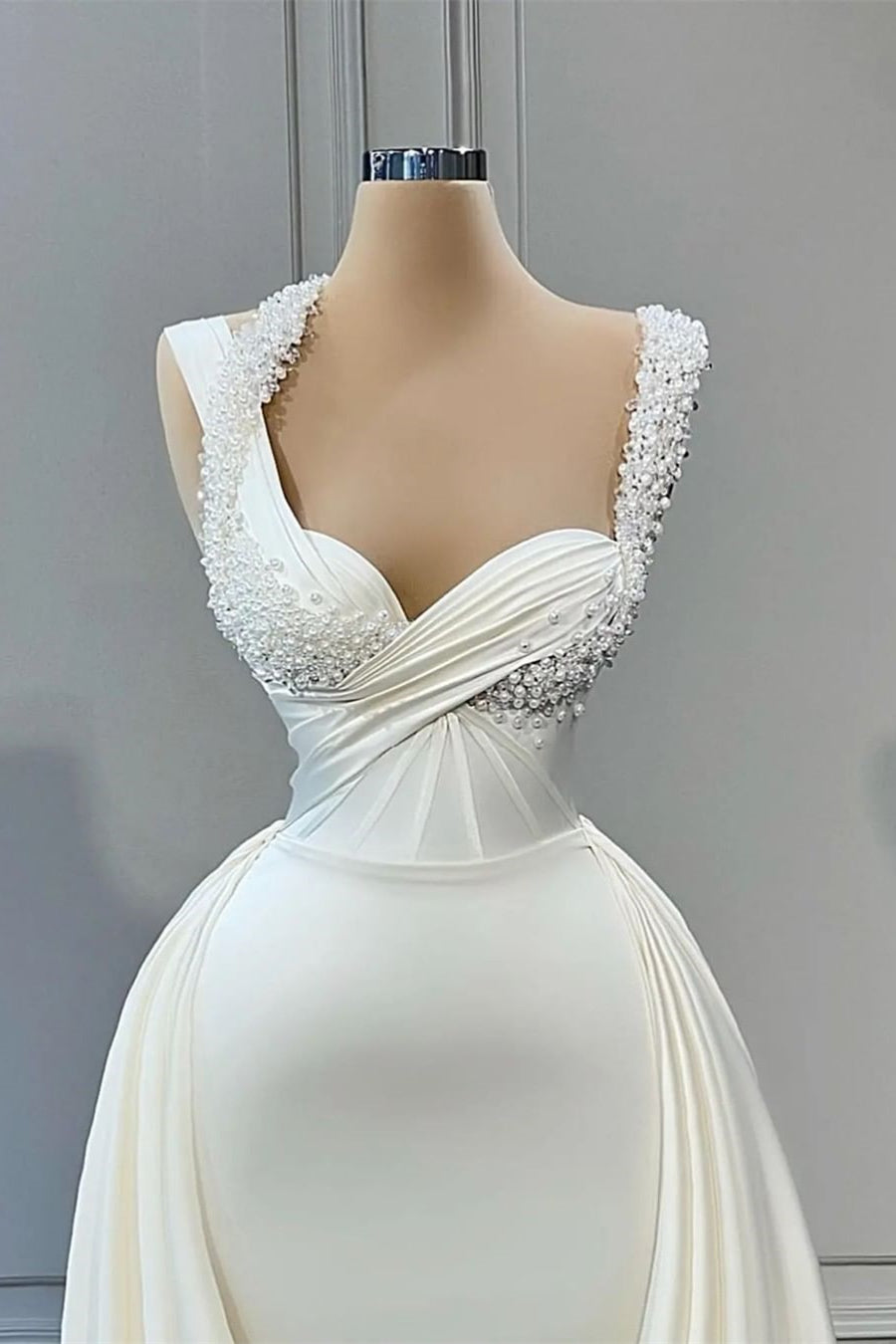 Glorious A-Line Sleeveless Sweetheart Beading Bridal Dress