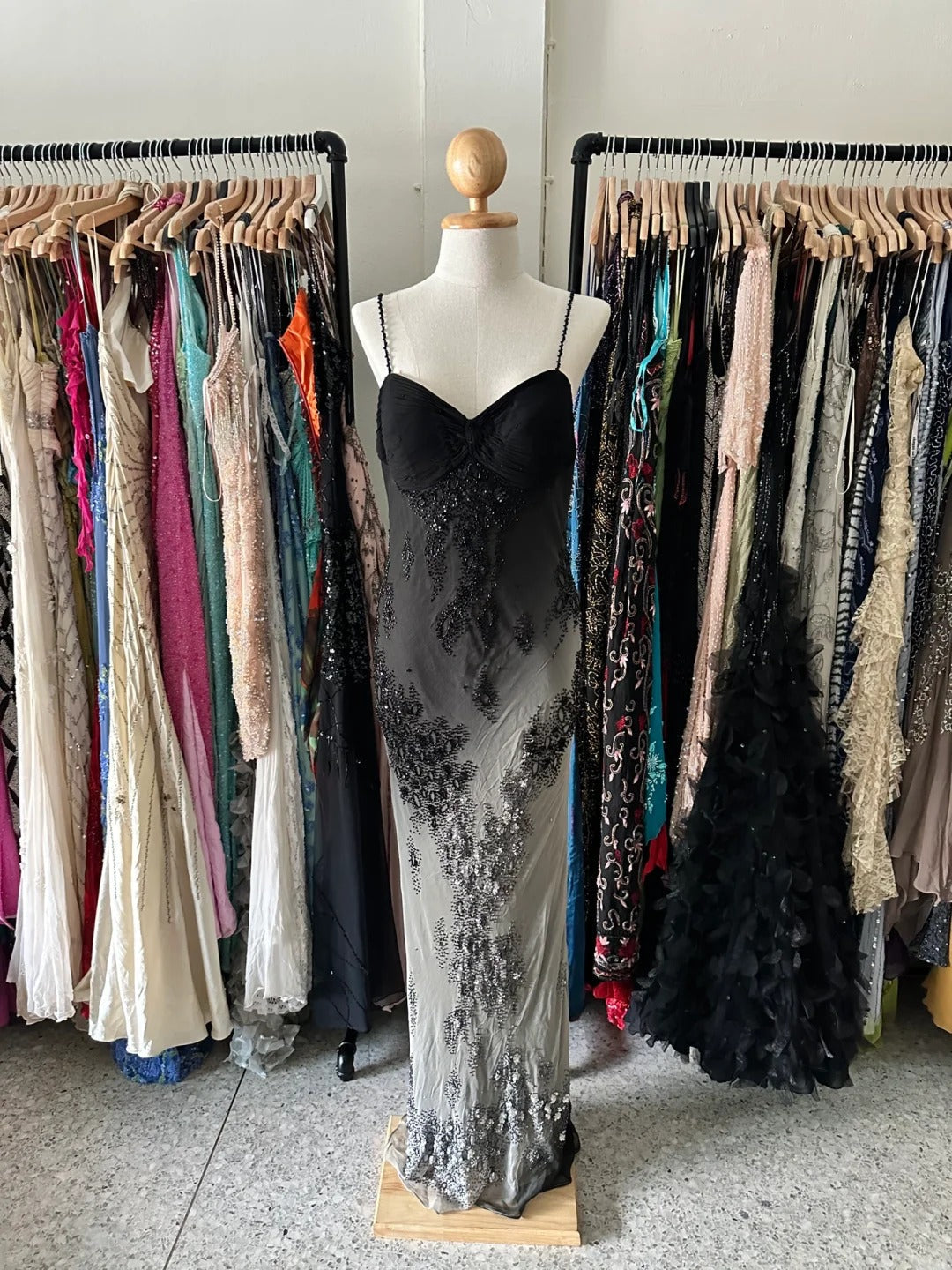 Gorgeous Black And Gray Gradient Beaded Chiffon Long Classy Prom Dress Secondary image