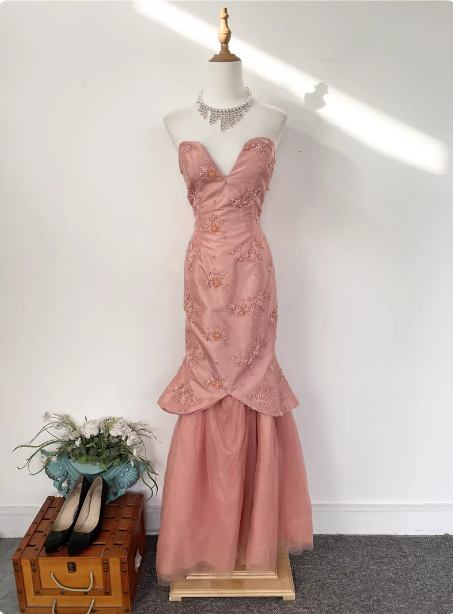 Gorgeous Princess Pink Mermaid Sweetheart Neck Embroidered Floral Satin Tulle Long Classy Prom Dress Main image