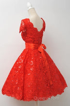 Gorgeous Scalloped-Edge Knee-Length Red Lace Homecoming Dress With Sash