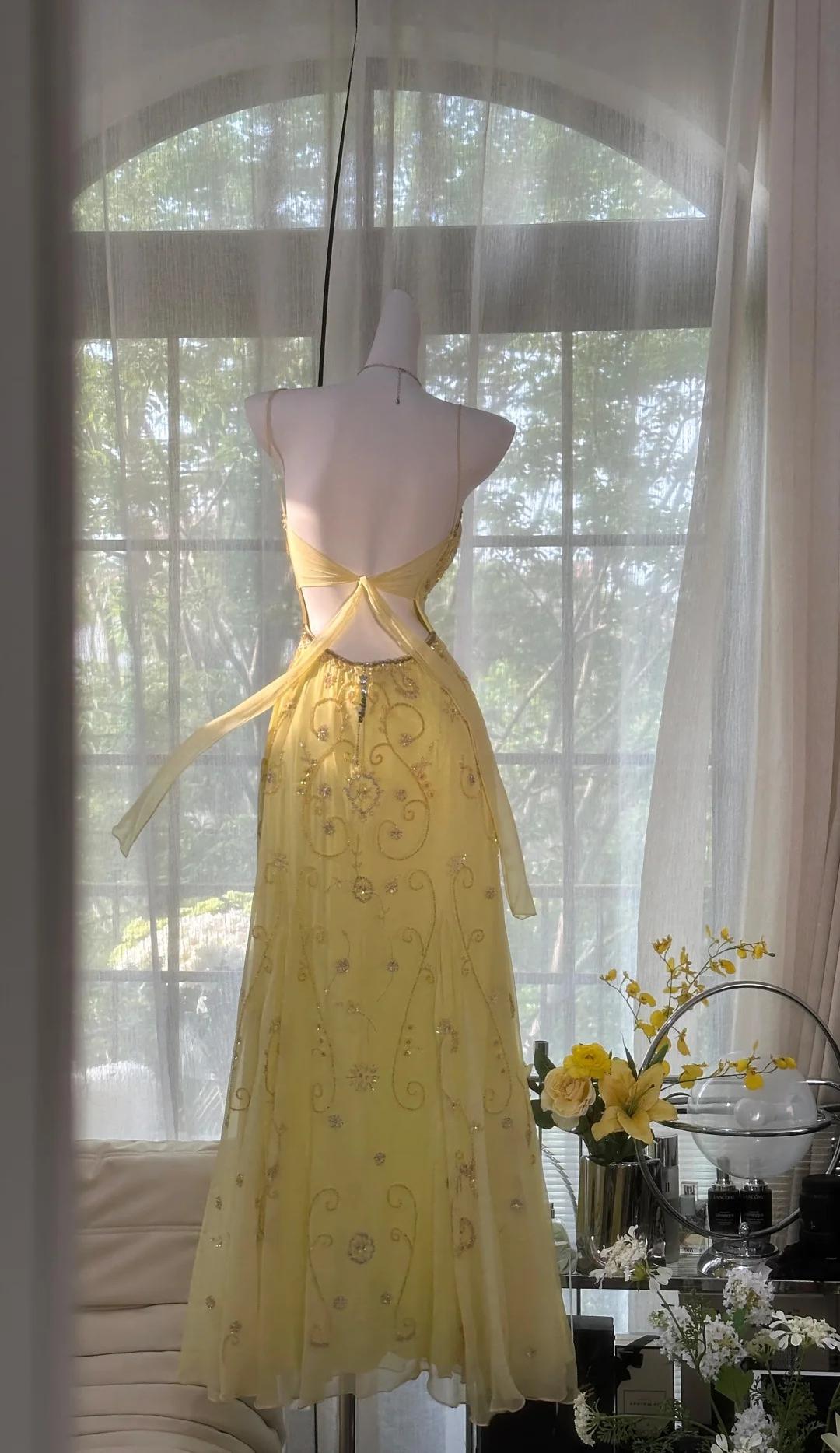 Gorgeous Butter Yellow Spaghetti Straps A-Line Tulle Beaded Long Classy Prom Dress Backless Classy Evening Gowns